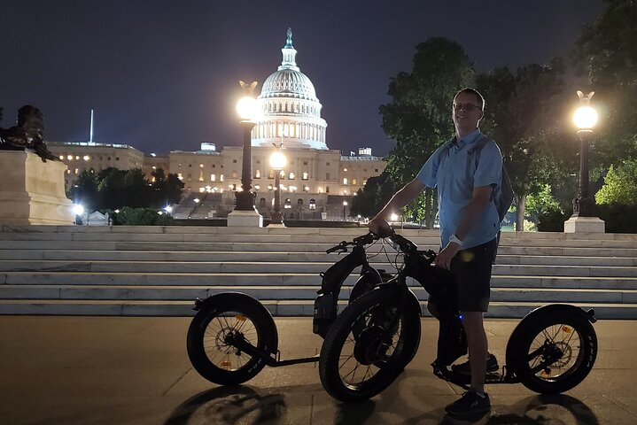 Epic Evening e-Scooter Tour - Photo 1 of 10